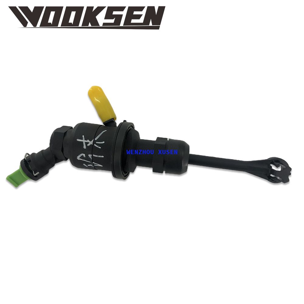 Clutch master cylinder 23810-77JA1 23810-63J02 for SUZUKI SWIFT III