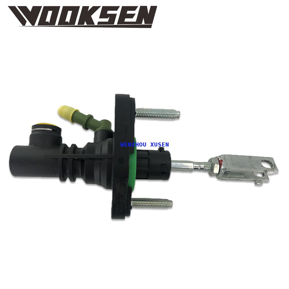 Clutch master cylinder 31420-02051 for TOYOTA Auris Avensis III Corolla X Verso