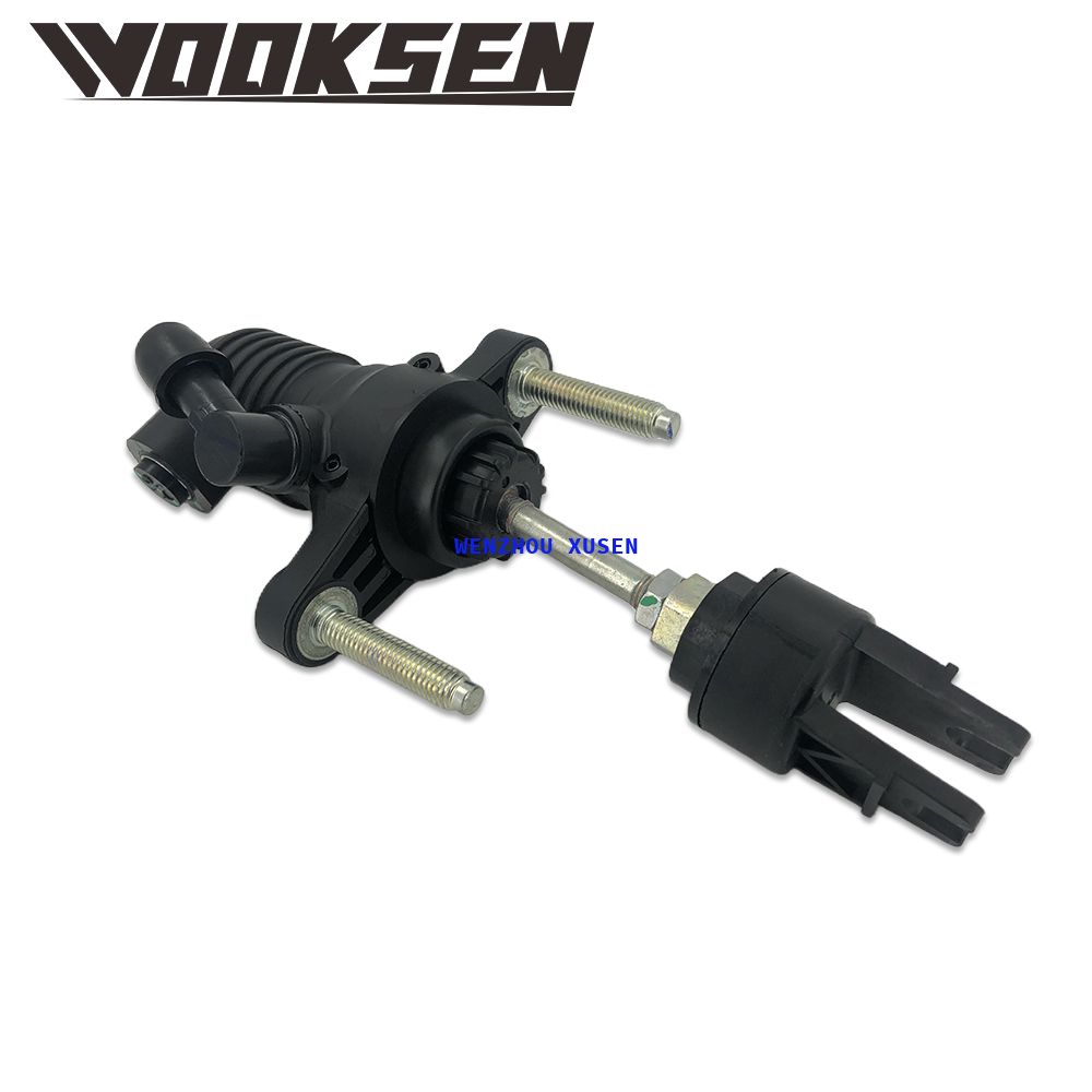 Clutch master cylinder 31420-0K070 31420-0k071 for TOYOTA HILUX VIII Pickup 2015-2017