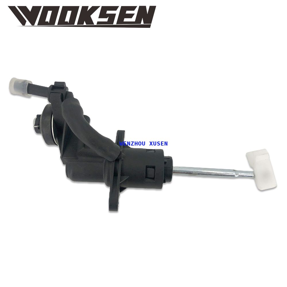 Clutch master cylinder 8E2721401AC 8E2721401H for VW PASSAT SKODA SUPERB AUDI A6