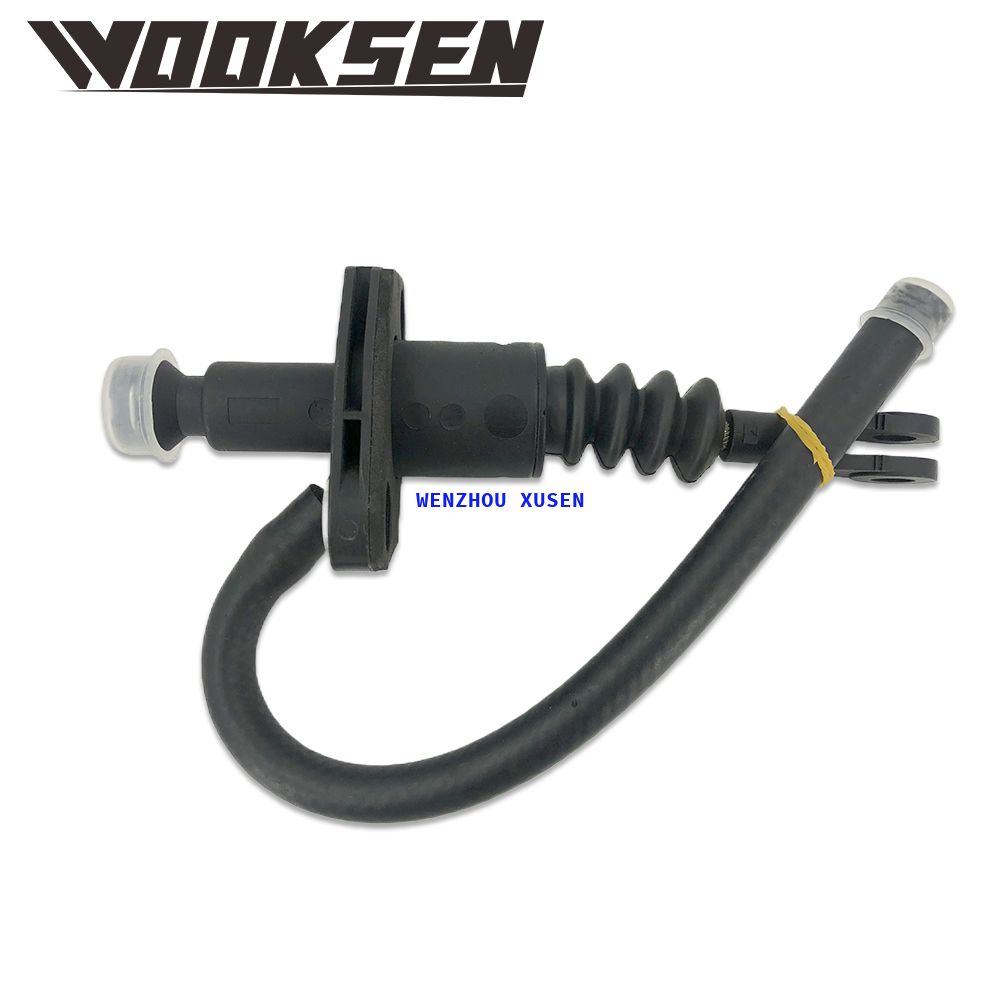 Clutch  master cylinder 0679323 90522656 4579637 90581565 for OPEL VECTRA B saab 9-5