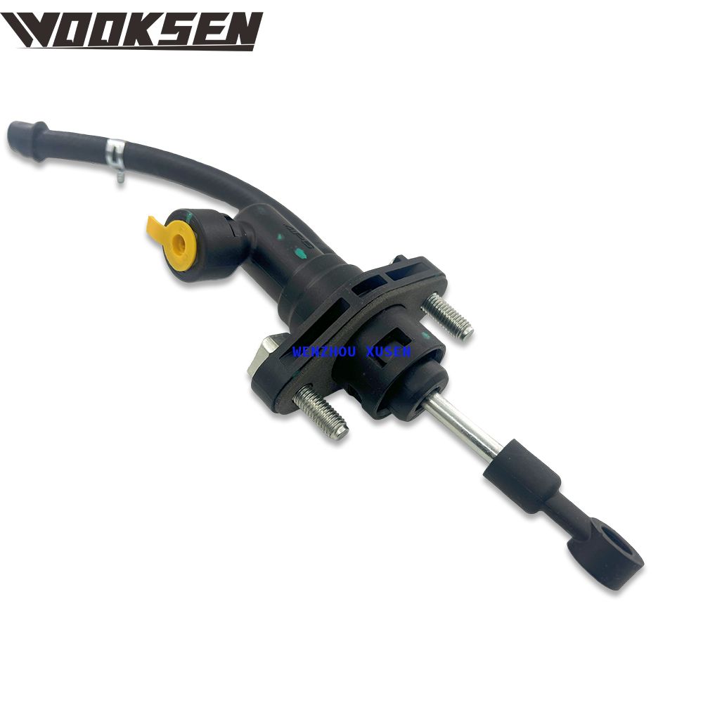 Clutch master cylinder 23591725 23958085 8330056 for SGMW WULING S V CHEVROLET N400