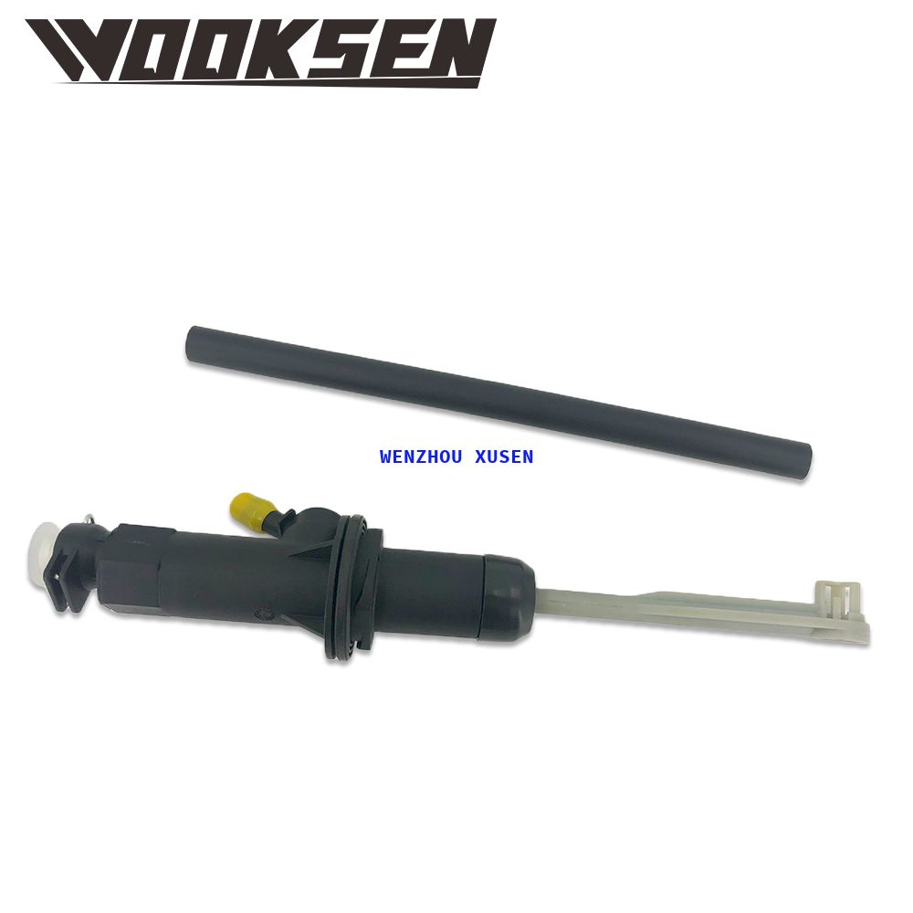 Clutch master cylinder 8200424004 8200424007 6001548446 for RENAULT DACIA DUSTER LOGAN