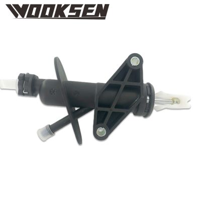 Clutch master cylinder 1121925 1137983 1206790 1326848 1351651 1S717A543AE for FORD MONDEO III JAGUAR X-TYPE