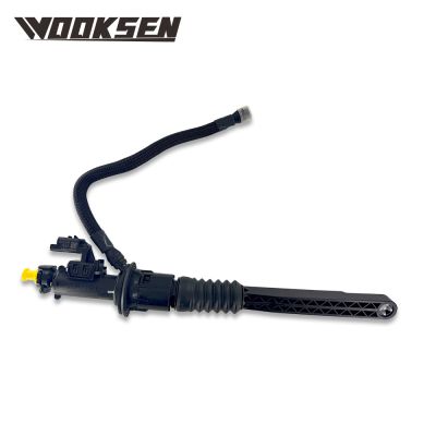 Clutch master cylinder 9824255480 for PEUGEOT 208 II 2008 II CITROEN C3 C4 DS3